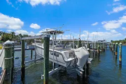 Picture of 411 Bay Colony Drive N & Slip # 32, Juno Beach, FL 33408