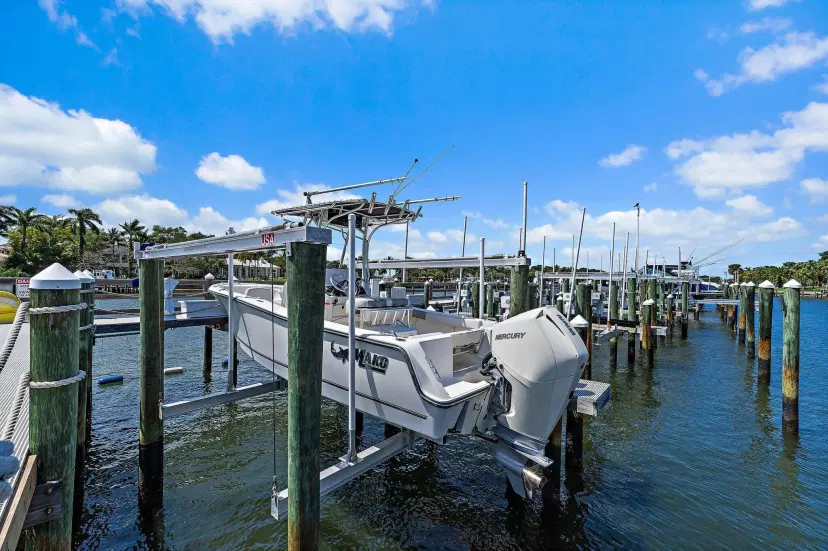 Picture of 411 Bay Colony Drive N & Slip # 32, Juno Beach FL 33408