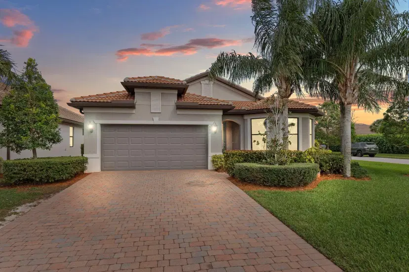 Picture of 581 SE Monet Drive, Port St Lucie FL 34984