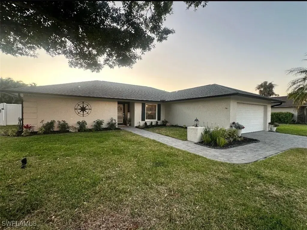 Picture of 5778 Beechwood Trl, Fort Myers, FL 33919