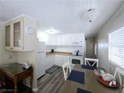 Picture of 5 Ruby Ln R5, Naples, FL 34112