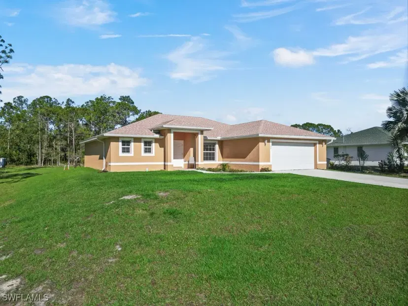 Picture of 1405 Cleveland Ave, Lehigh Acres FL 33972