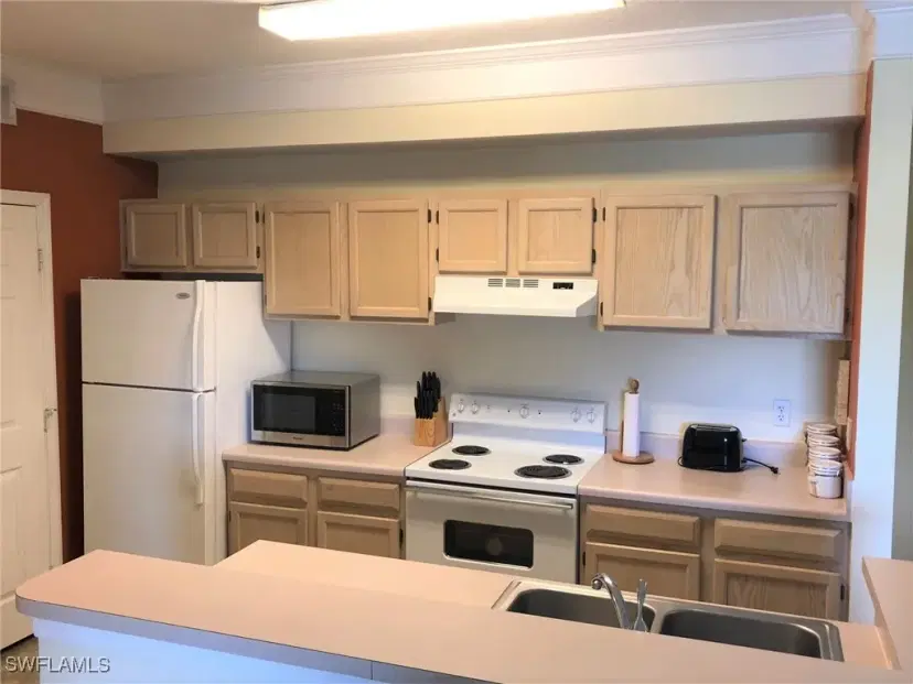 Picture of 11510 Villa Grand 418, Fort Myers FL 33913