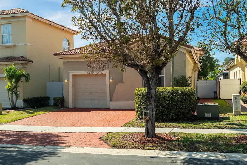 Picture of 2302 NE 37Th Rd, Homestead FL 33033