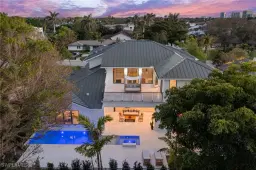 Picture of 565 Whispering Pine Ln, Naples, FL 34103