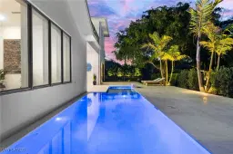 Picture of 565 Whispering Pine Ln, Naples, FL 34103
