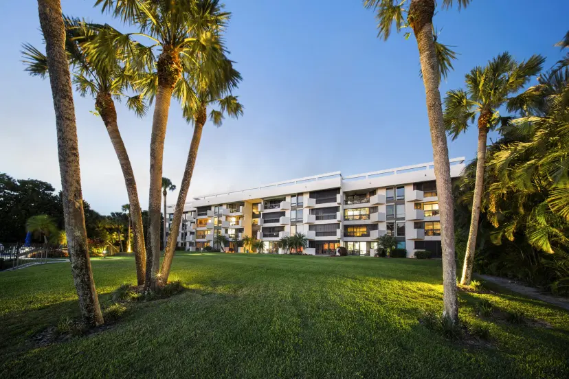 Picture of 625 NW North River Drive 308, Stuart FL 34994