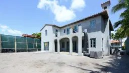 Picture of 350 Seabreeze Avenue, Palm Beach, FL 33480