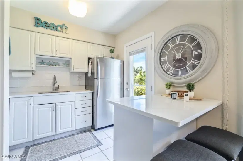 Picture of 240 N Collier Blvd F1, Marco Island FL 34145