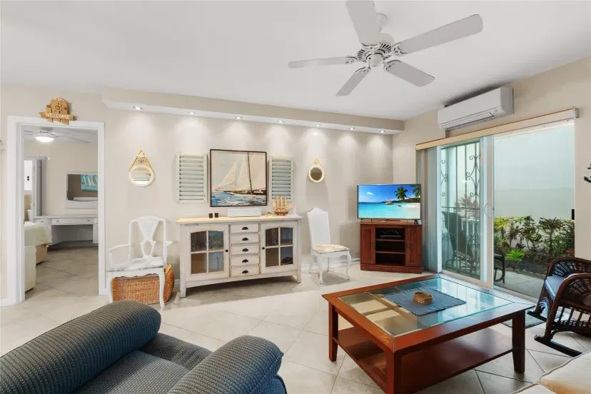 Picture of 223 S Federal Hwy 22, Dania Beach FL 33004