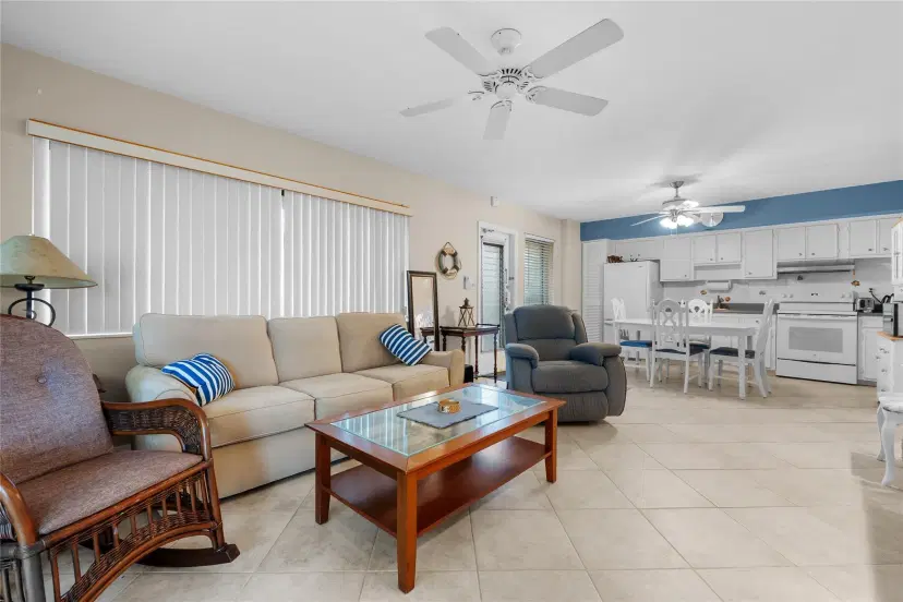 Picture of 223 S Federal Hwy 22, Dania Beach FL 33004