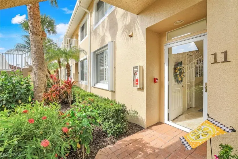 Picture of 2350 Hidden Lake CT 8511, Naples FL 34112