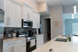 Picture of 1716 SW 44Th Ter, Cape Coral, FL 33914