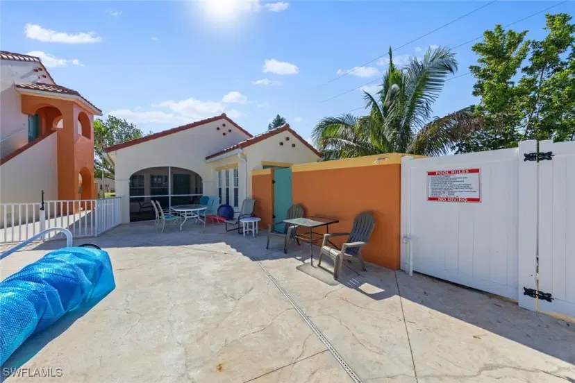 Picture of 4546 SE 6Th Pl E, Cape Coral FL 33904