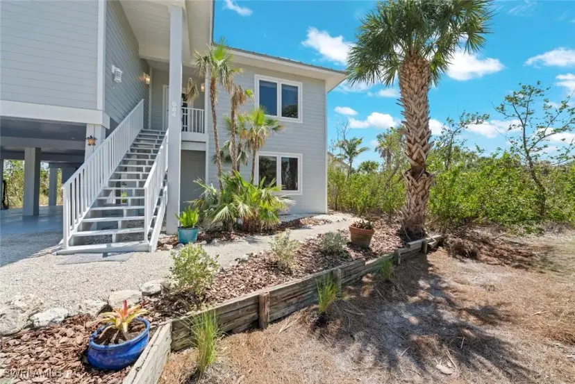 Picture of 984 Black Skimmer Way, Sanibel FL 33957