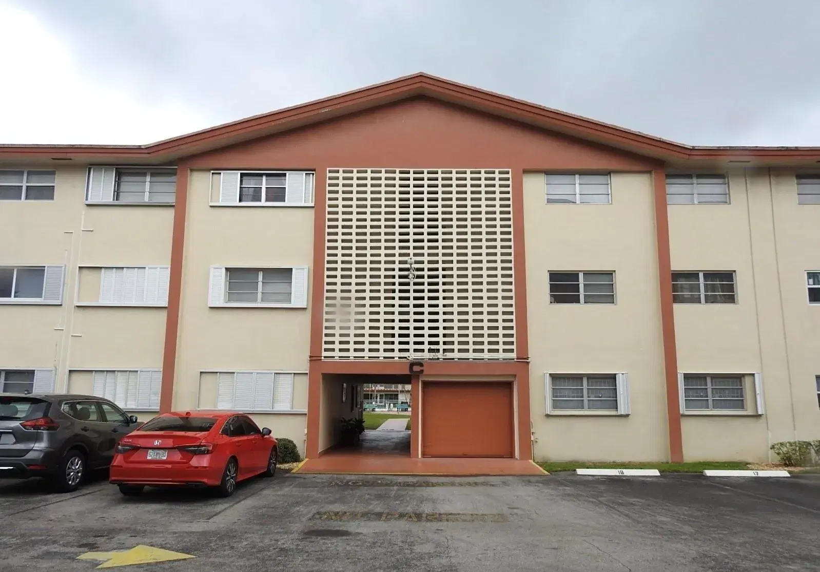 Picture of 5300 Washington St C213, Hollywood, FL 33021