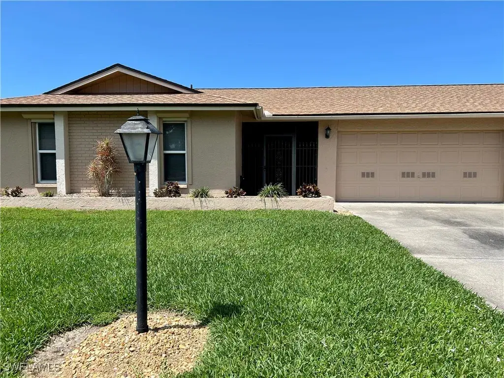 Picture of 5589 Buring Ct, Fort Myers, FL 33919