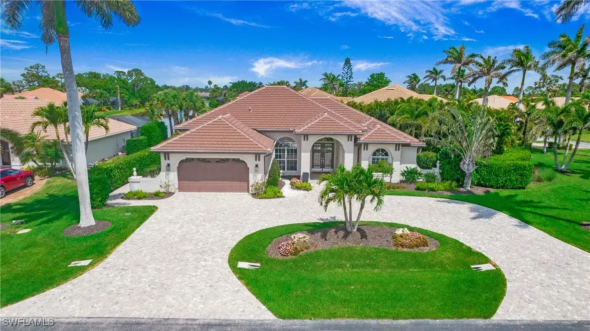 Picture of 28939 Winthrop Cir, Bonita Springs, FL 34134