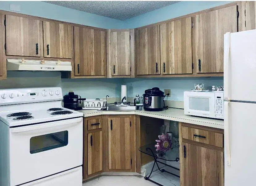 Picture of 334 Pine Ridge Circle D-2, Greenacres FL 33463
