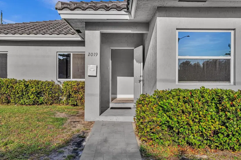 Picture of 2019 NW 64Th Ave, Sunrise FL 33313