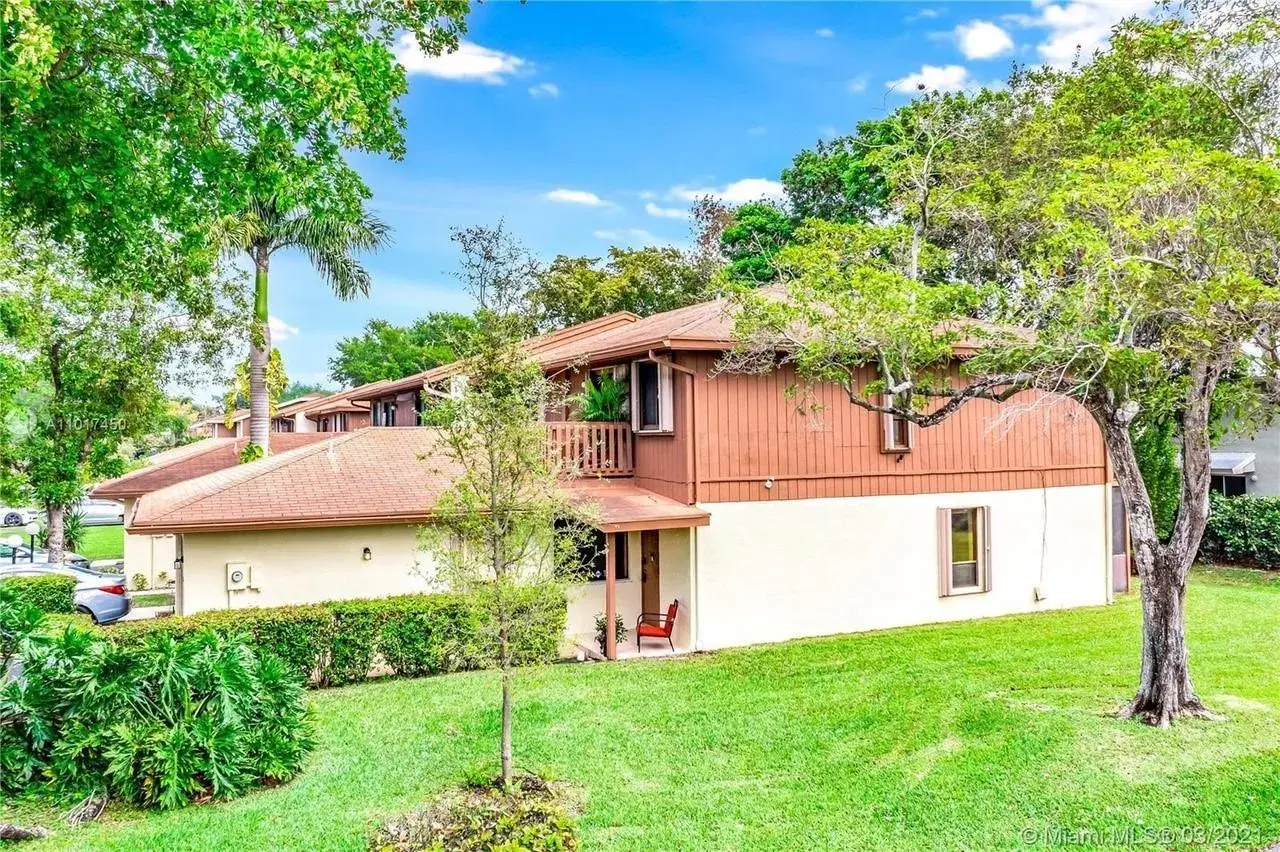 Picture of 6182 Laurel Ln D, Tamarac, FL 33319