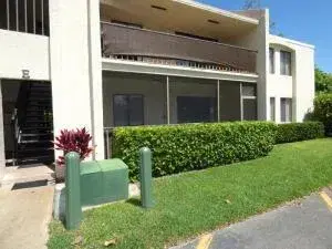 Picture of 150 Pineview Road E3, Jupiter, FL 33469