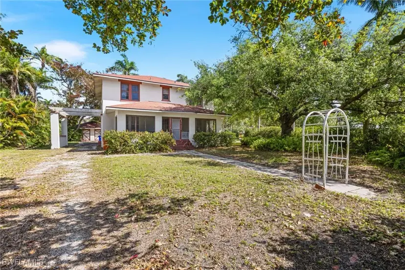 Picture of 1421 Steele St, Fort Myers FL 33901
