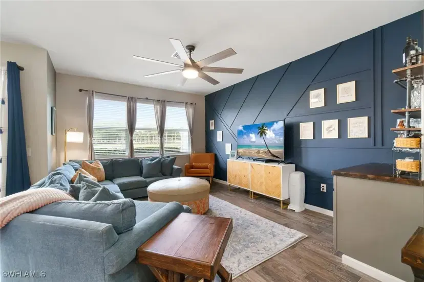 Picture of 12605 Laurel Cove Dr, Fort Myers FL 33913