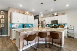 Picture of 12605 Laurel Cove Dr, Fort Myers, FL 33913