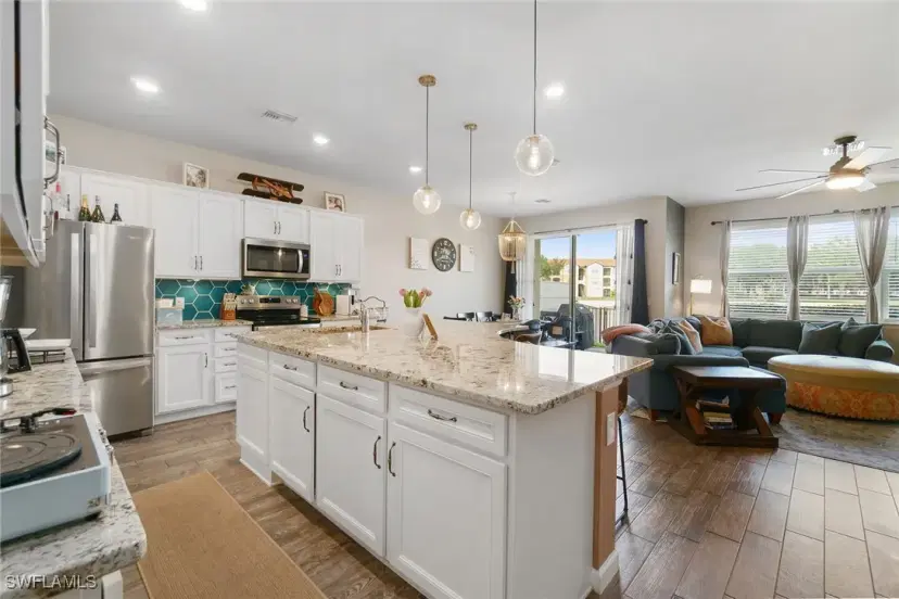 Picture of 12605 Laurel Cove Dr, Fort Myers FL 33913