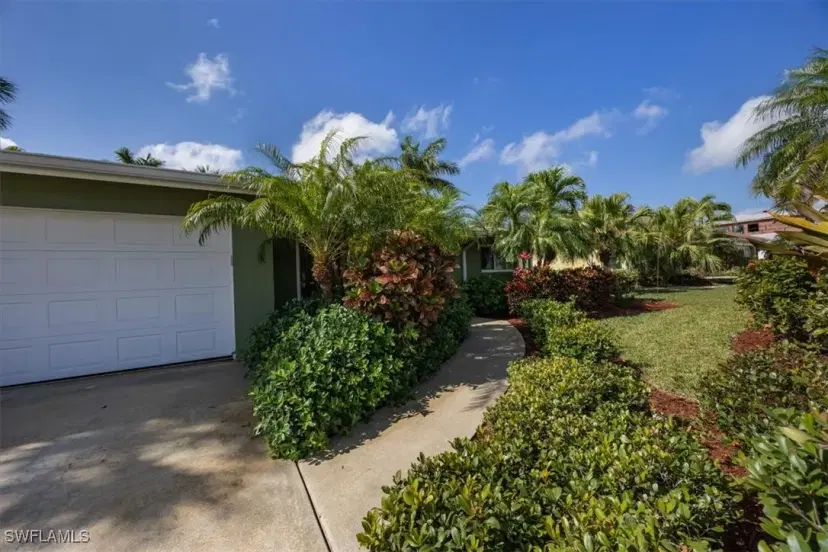 Picture of 2032 Coral Point Dr, Cape Coral FL 33990
