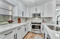 Picture of 52 Burgundy B, Delray Beach, FL 33484