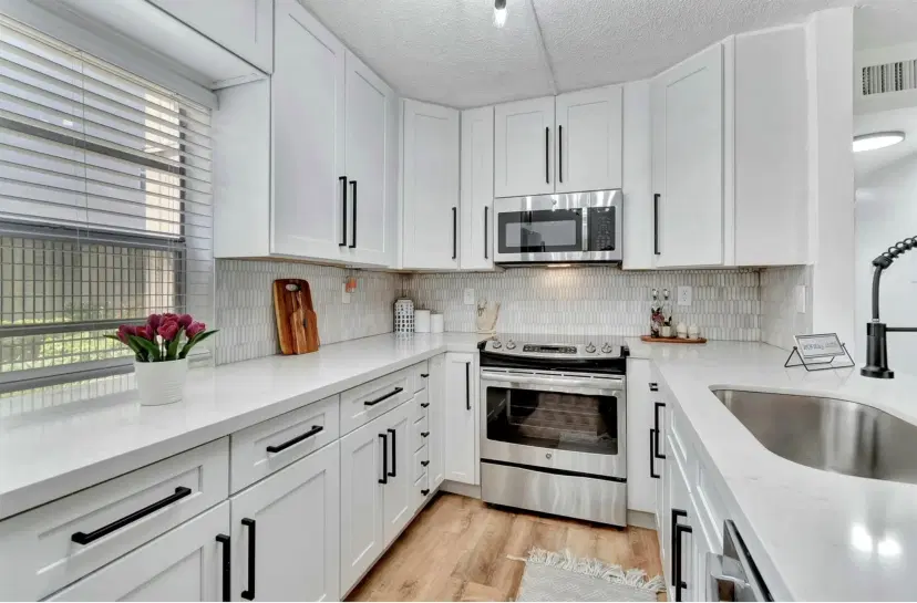 Picture of 52 Burgundy B, Delray Beach FL 33484