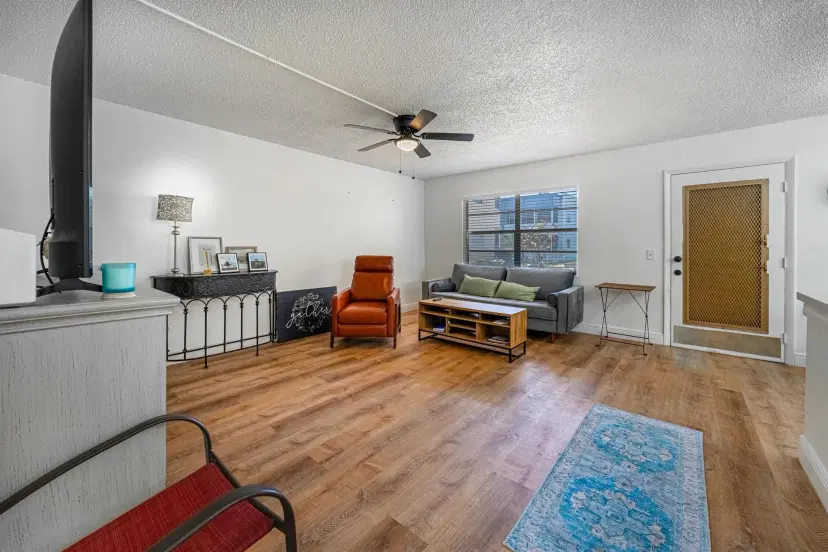 Picture of 52 Burgundy B, Delray Beach FL 33484