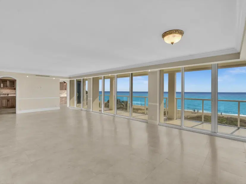 Picture of 2800 S Ocean Boulevard 4M, Boca Raton FL 33432