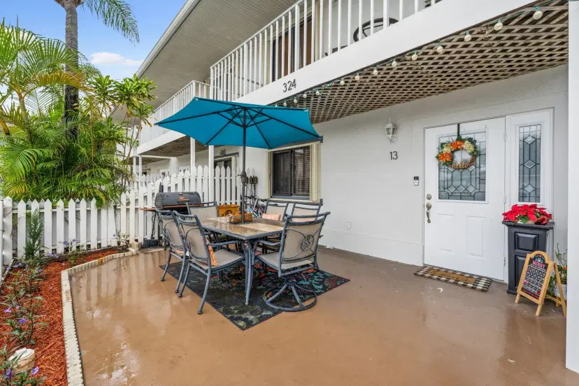 Picture of 324 W Pine 13 Street 13, Lantana FL 33462