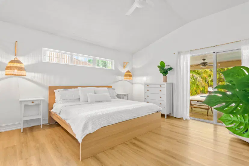 Picture of 832 Alexandra Avenue Sw, Vero Beach FL 32968