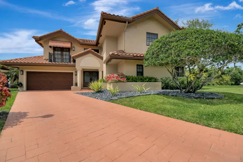 Picture of 761 SW 87Th Terrace, Plantation FL 33324