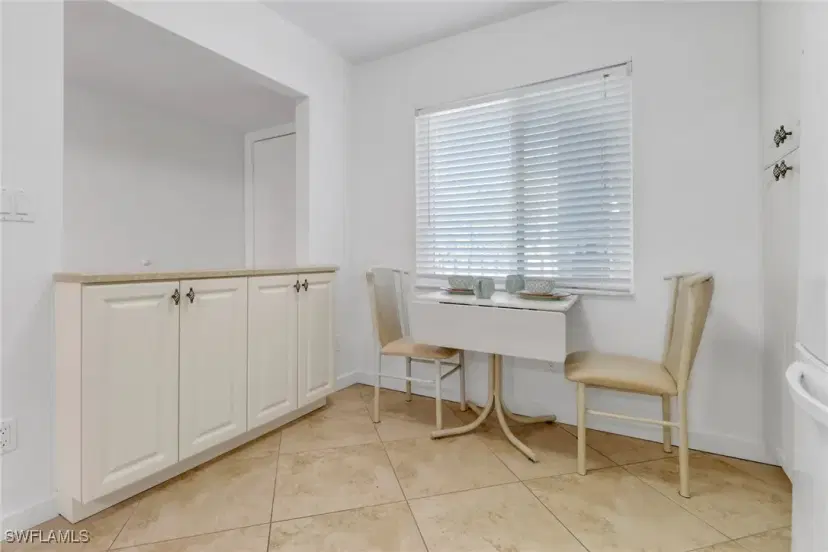 Picture of 5985 Bloomfield Cir D203, Naples FL 34112
