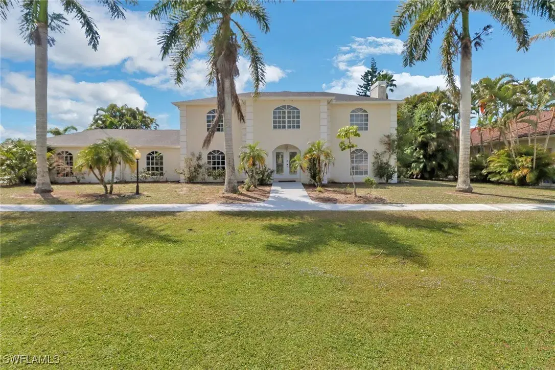 Picture of 7904 Eagles Flight Ln, Fort Myers, FL 33912