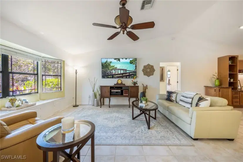 Picture of 10142 Tropical Dr, Bonita Springs FL 34135