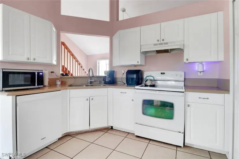 Picture of 321 NW 19Th Ter, Cape Coral FL 33993