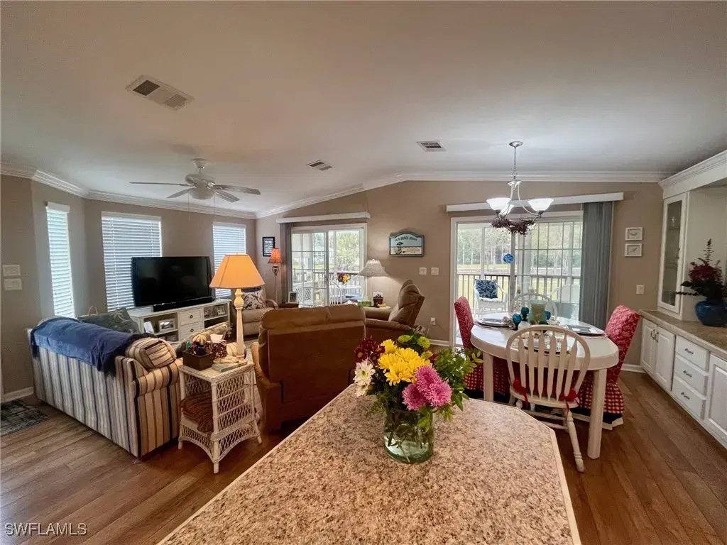 Picture of 1631 Diamond Lake Cir, Naples, FL 34114