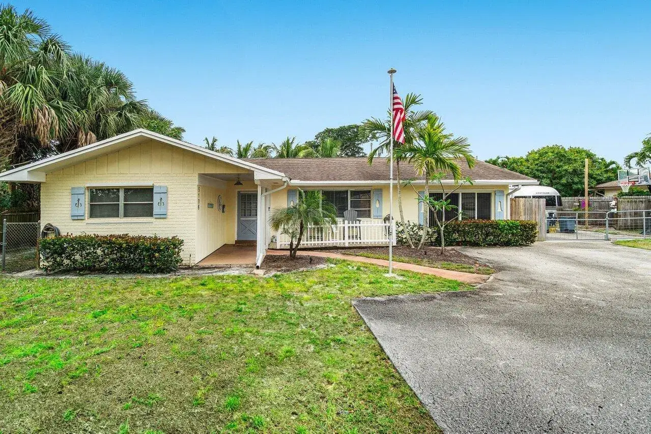 Picture of 5136 Laird Lane, Jupiter, FL 33458
