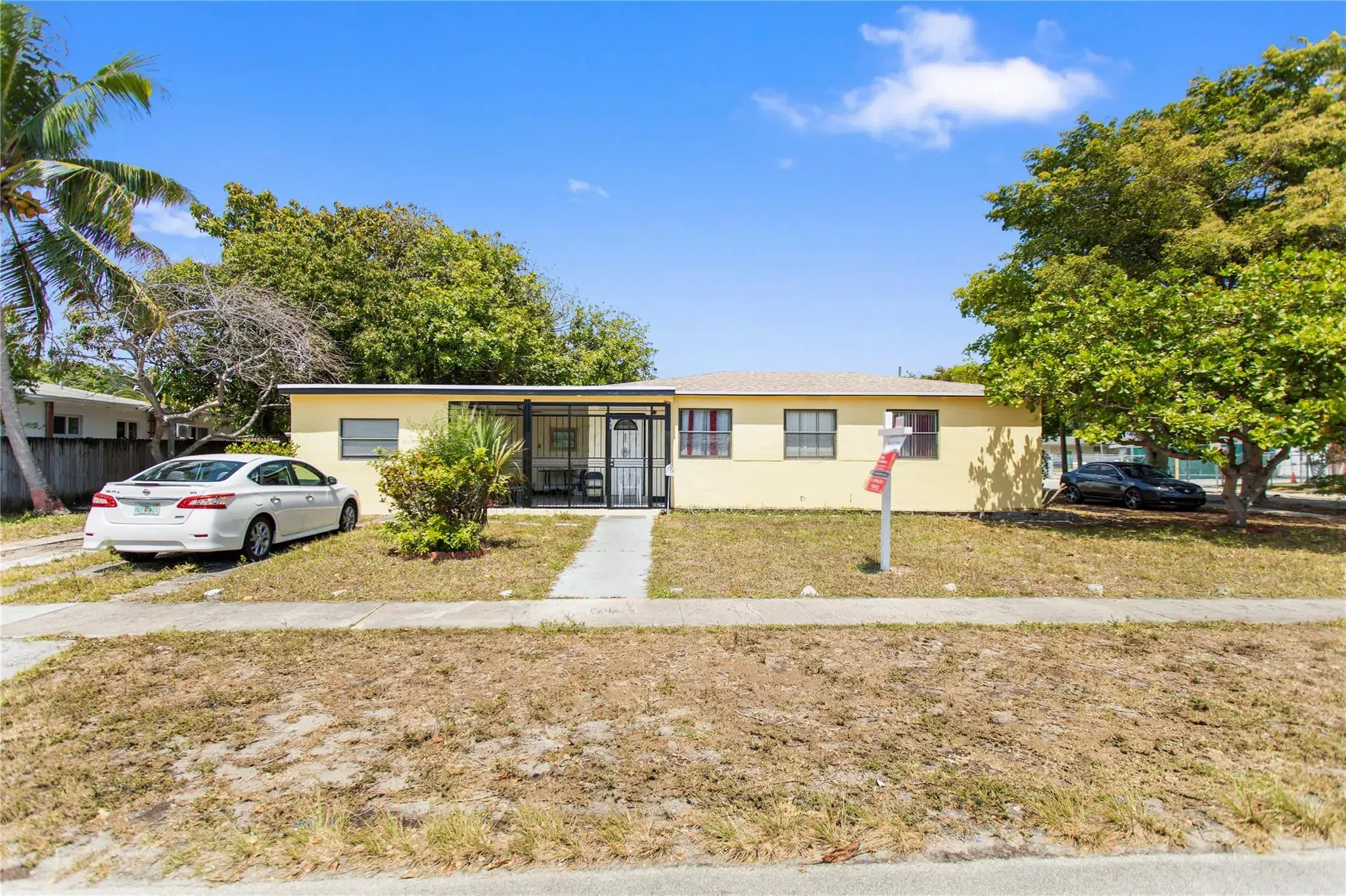 Picture of 631 NE 171St St, Miami, FL 33162