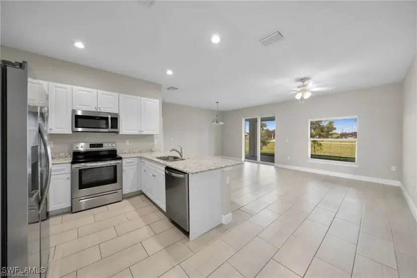 Picture of 1004 NW 35Th Pl, Cape Coral FL 33993