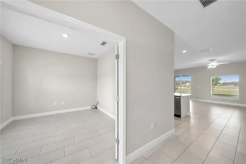Picture of 1004 NW 35Th Pl, Cape Coral FL 33993