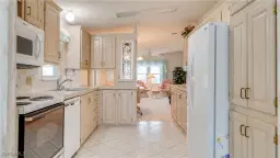 Picture of 258 Lakeside Dr, North Fort Myers, FL 33903