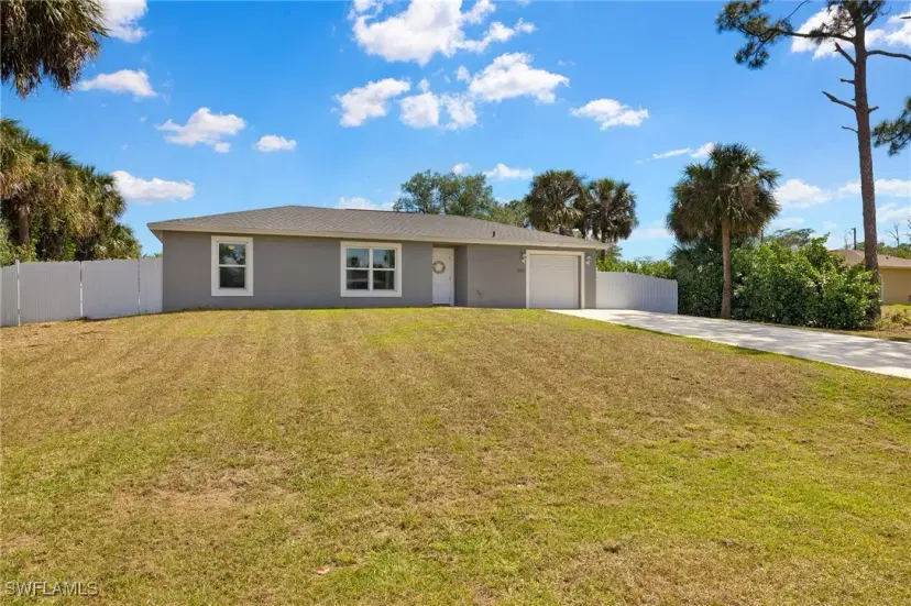 Picture of 3016 S Beechwood Cir, Labelle FL 33935
