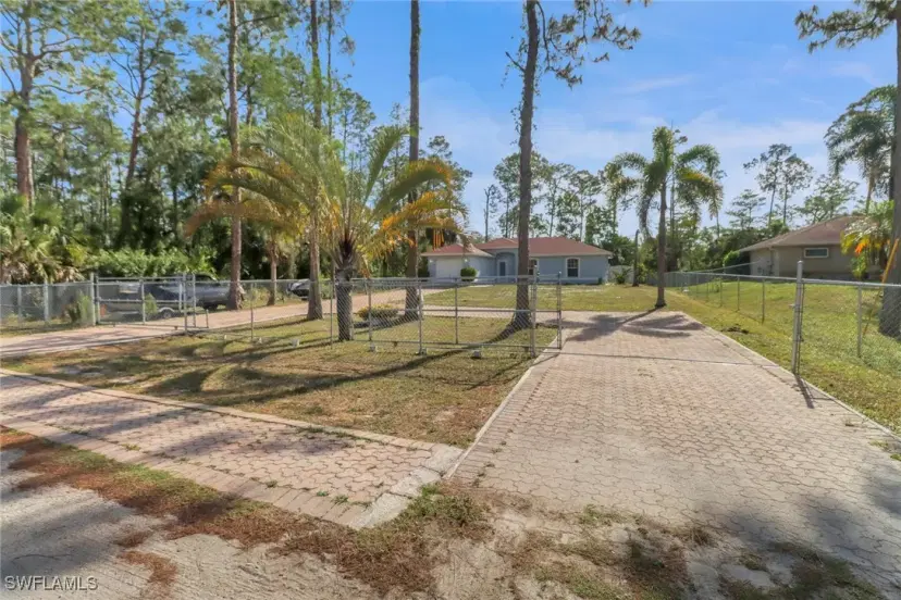 Picture of 2282 Kean Ct, Naples FL 34117